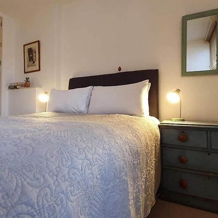 Stylish Town Centre Apartments Nailsworth Exterior foto