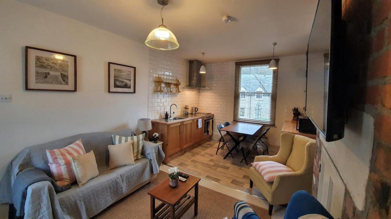 Stylish Town Centre Apartments Nailsworth Exterior foto