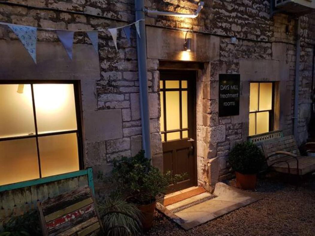 Stylish Town Centre Apartments Nailsworth Exterior foto