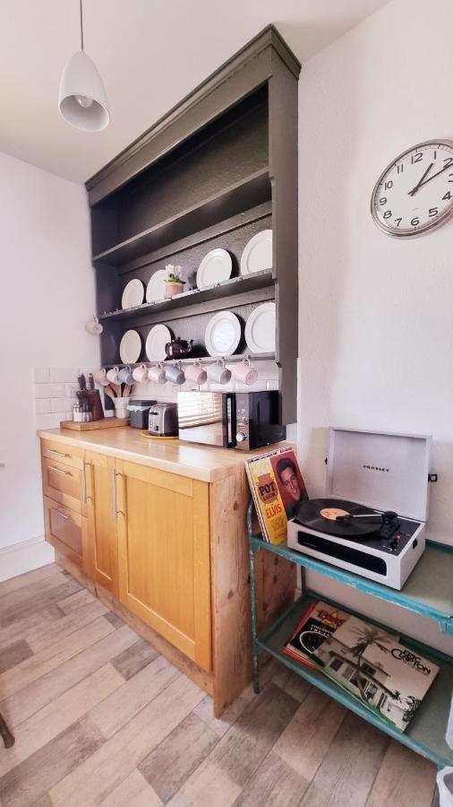 Stylish Town Centre Apartments Nailsworth Exterior foto